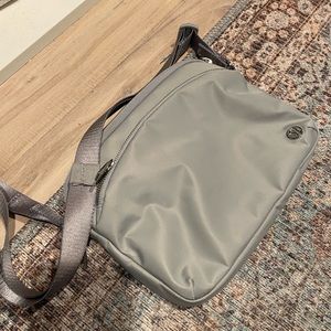 Lululemon purse